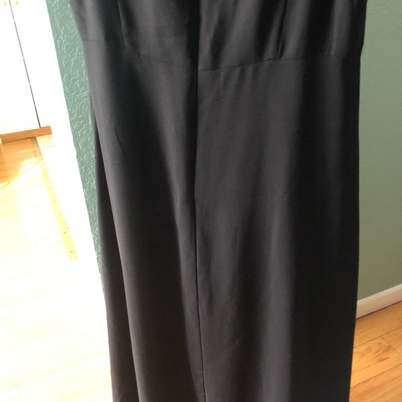 Beautiful jumpsuit, elegant….. size M- L ……..excellent condition….like new. - Picture 6 of 15